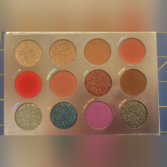 PUR festival 2.0 12 Piece Pressed Powder Palette - Picture 5 of 5